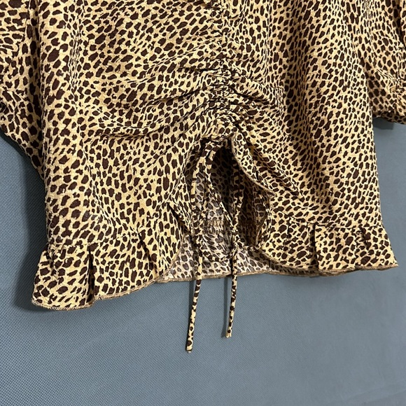 Lush Cheetah Blouse - Picture 2 of 6